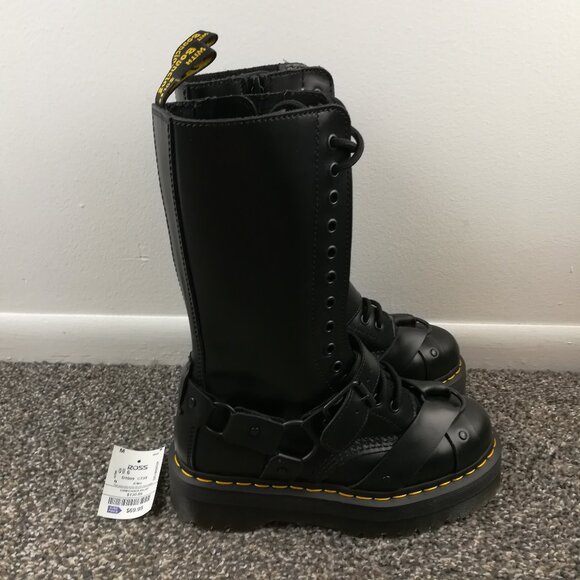 NWT Dr. Martens Women's 1914 Quad Harness Strap,  Black Paris Leather Sz 7 - Picture 1 of 8